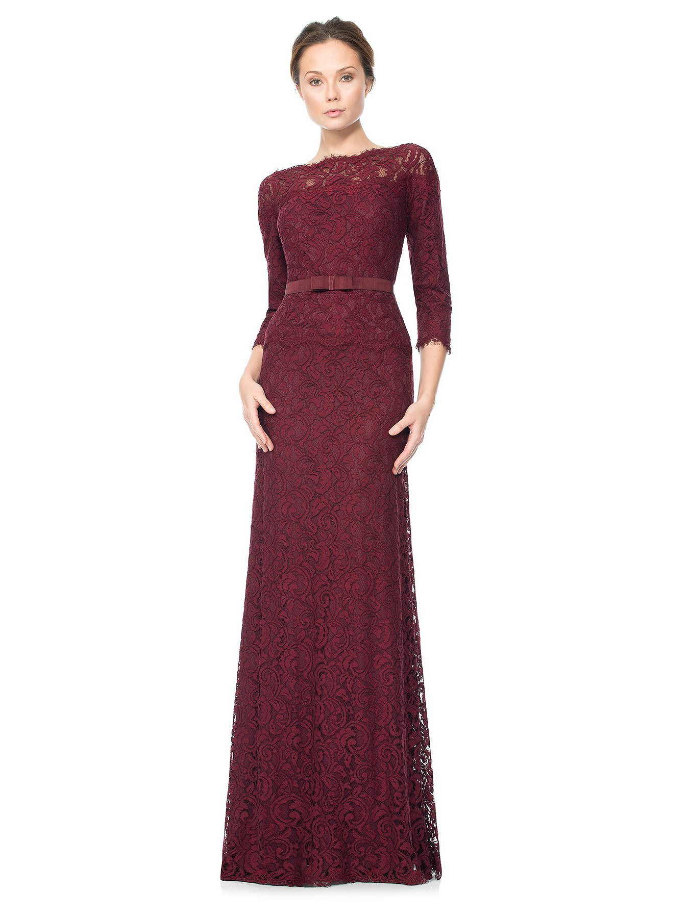 Вечернее платье Tadashi Shoji AUBRN — бордовое кружево, прямой силуэт, короткая баска