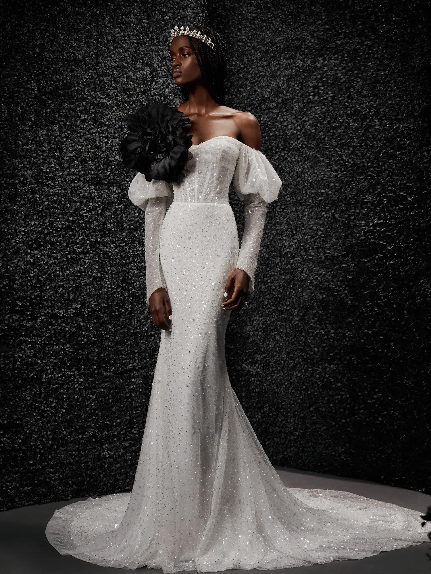 Свадебное платье Vera Wang lys — русалка, корсет с вырезом сердечком, длинные спущенные рукава