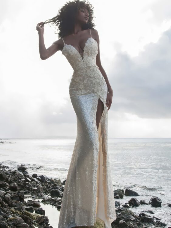 Вечернее платье Jovani 1012 ivory — айвори, бретели-спагетти, цветочные аппликации, разрез