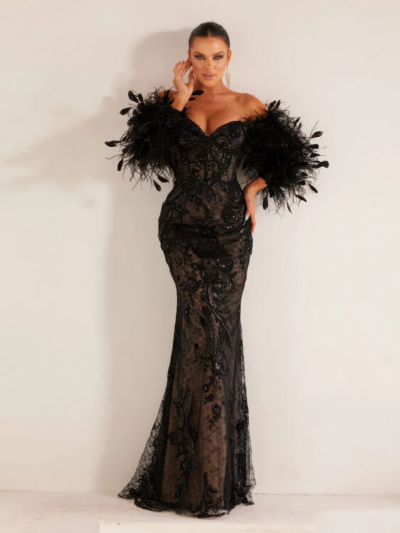 Вечернее платье Terani Couture 241E2479 — силуэт русалка, чёрное кружево, рукава из перьев, шлейф